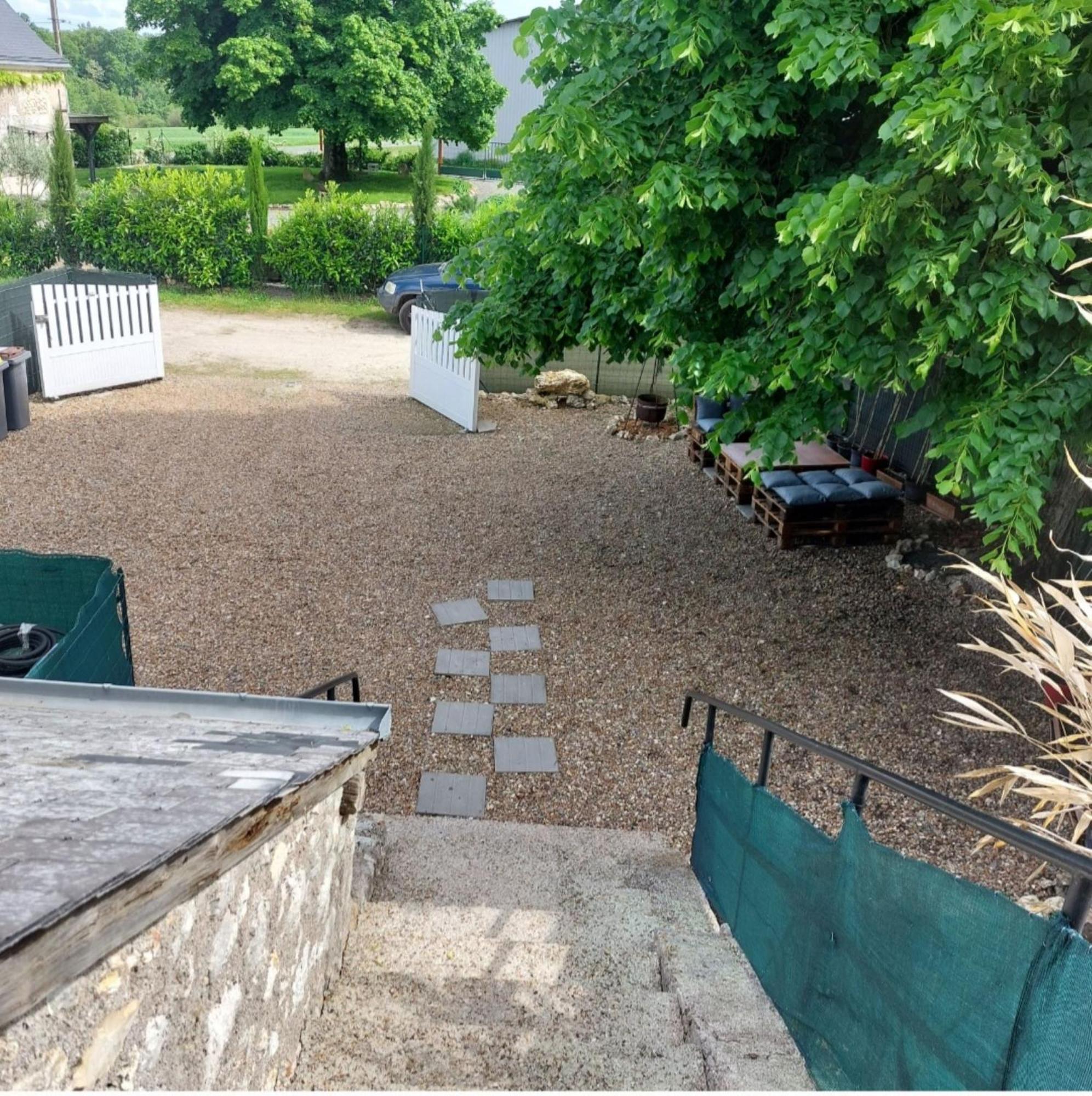 logement campagnard charmant, fonctionnel, cour privée avec WiFi Tauxigny Exterior foto