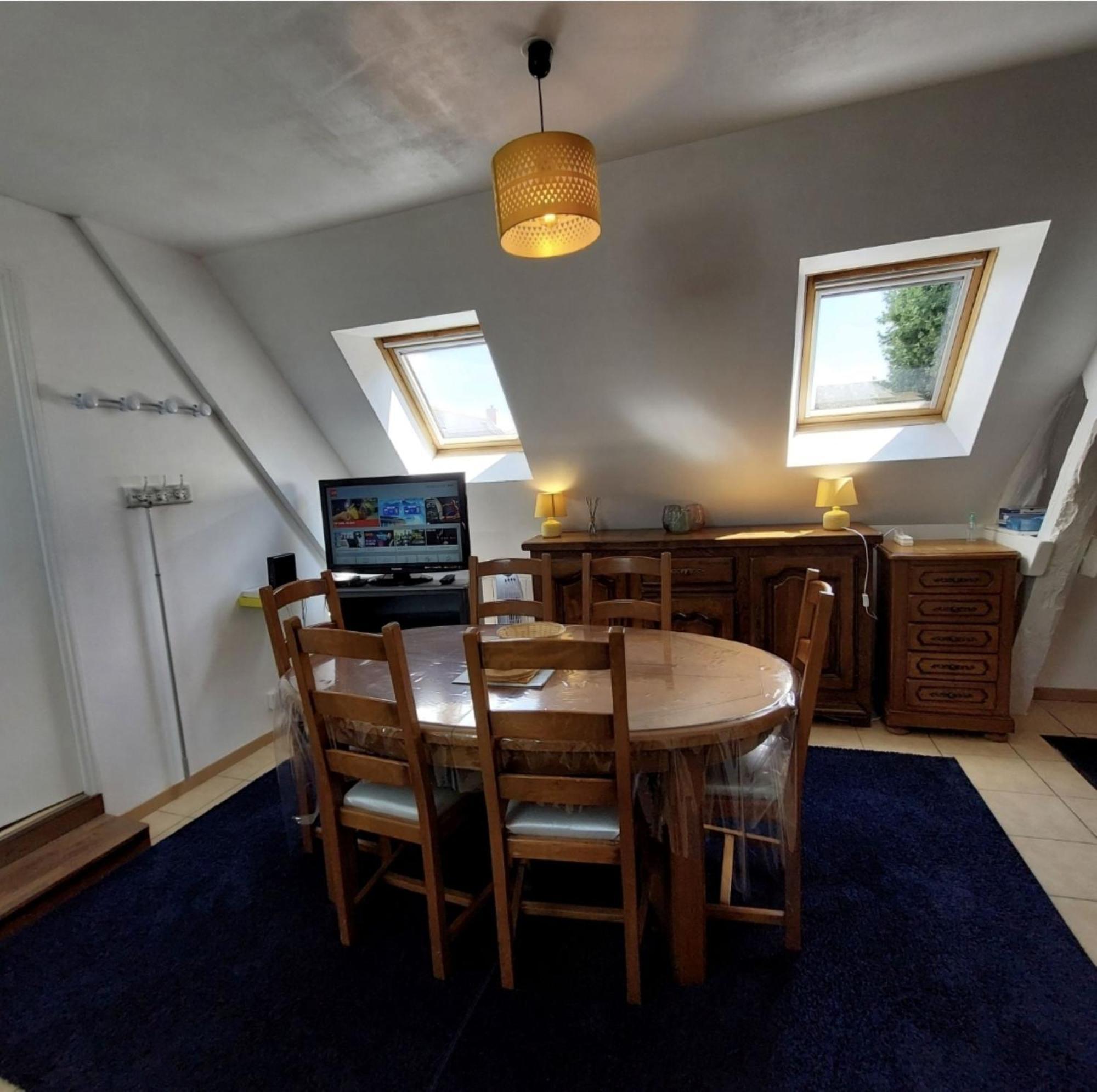 logement campagnard charmant, fonctionnel, cour privée avec WiFi Tauxigny Exterior foto