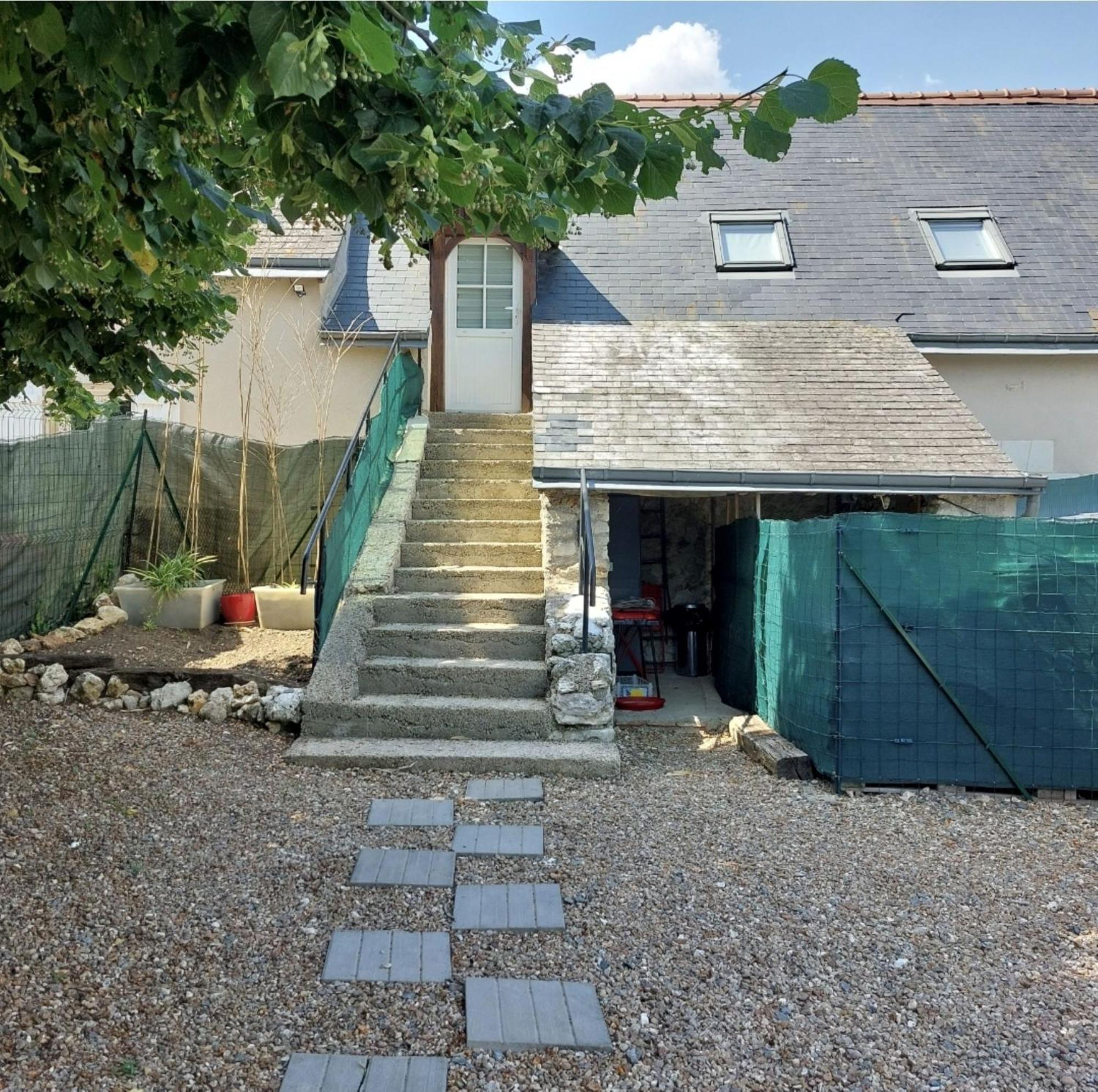logement campagnard charmant, fonctionnel, cour privée avec WiFi Tauxigny Exterior foto