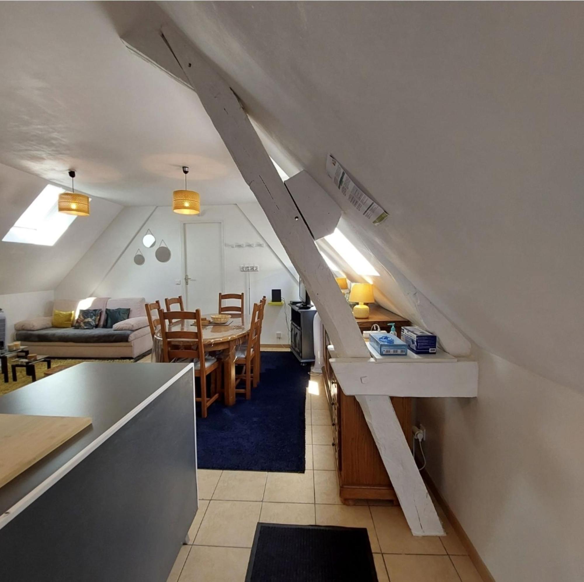logement campagnard charmant, fonctionnel, cour privée avec WiFi Tauxigny Exterior foto