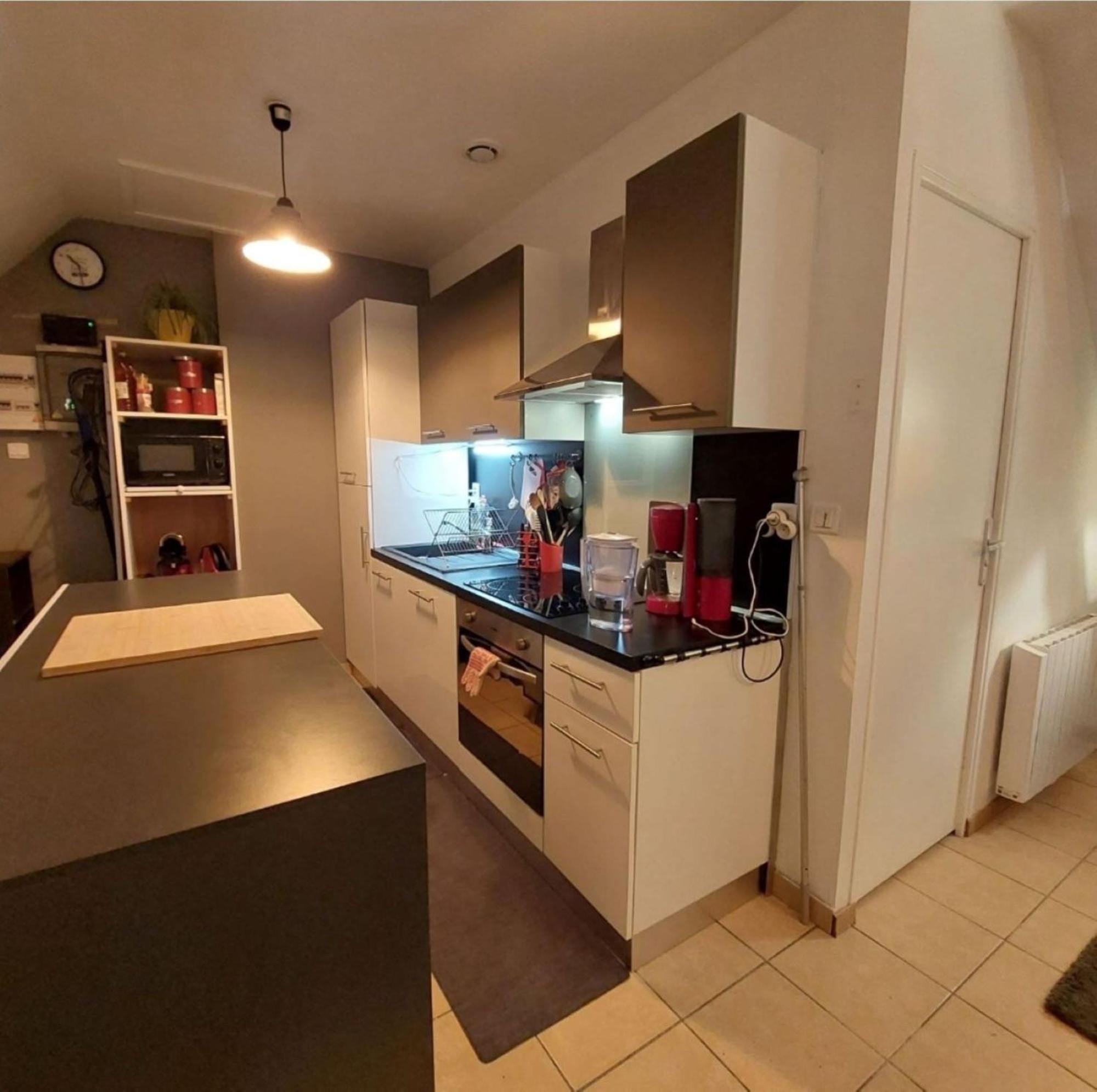 logement campagnard charmant, fonctionnel, cour privée avec WiFi Tauxigny Exterior foto