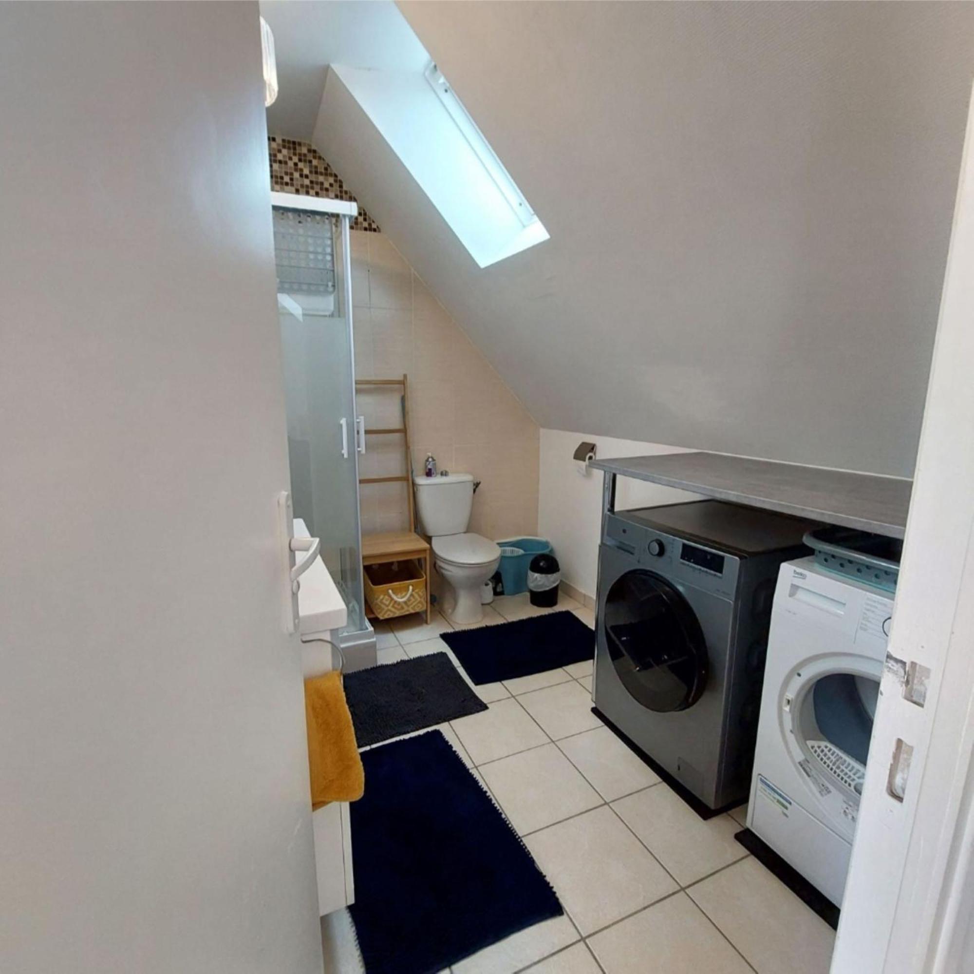 logement campagnard charmant, fonctionnel, cour privée avec WiFi Tauxigny Exterior foto