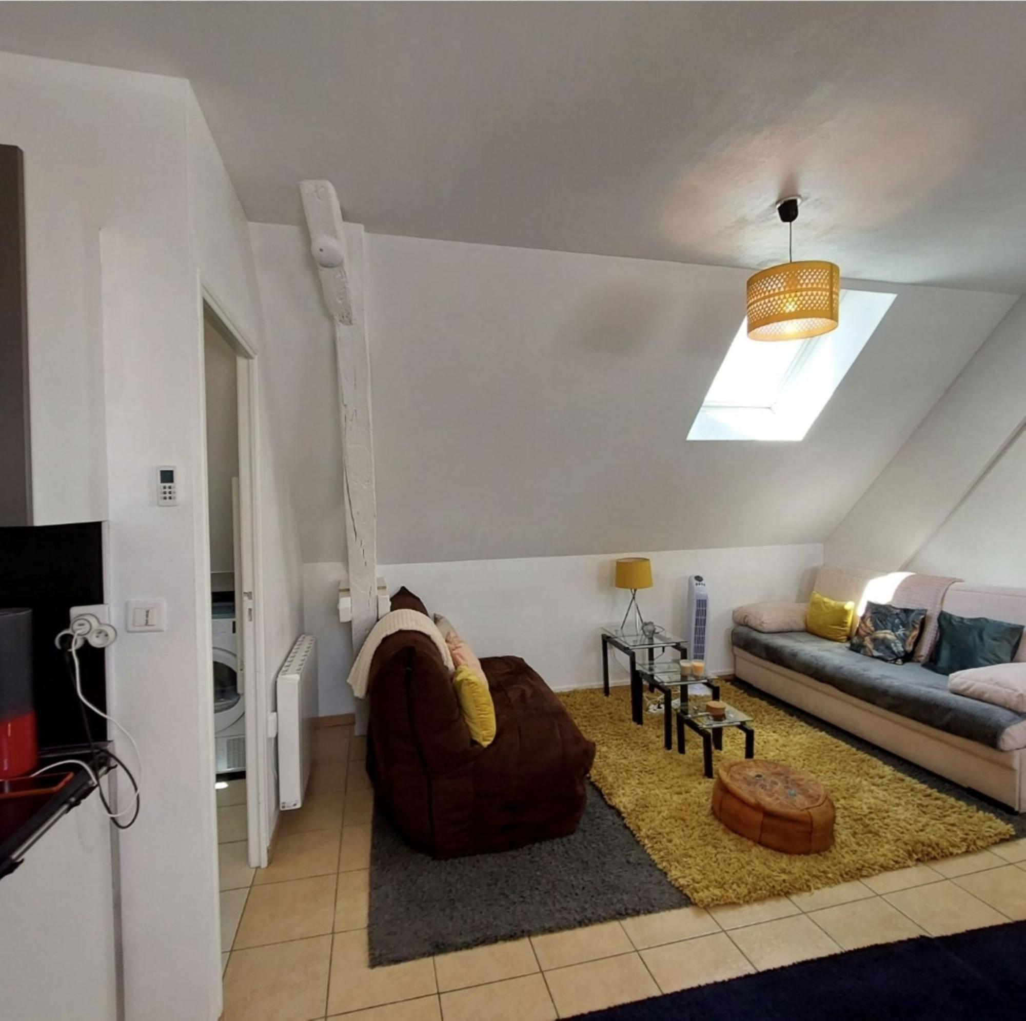 logement campagnard charmant, fonctionnel, cour privée avec WiFi Tauxigny Exterior foto