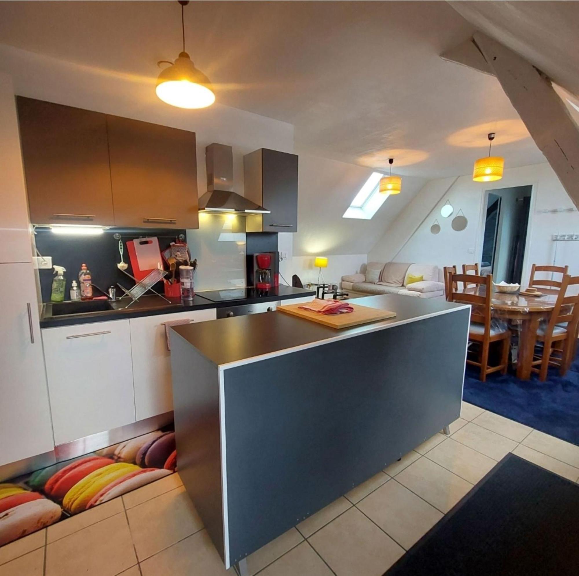 logement campagnard charmant, fonctionnel, cour privée avec WiFi Tauxigny Exterior foto