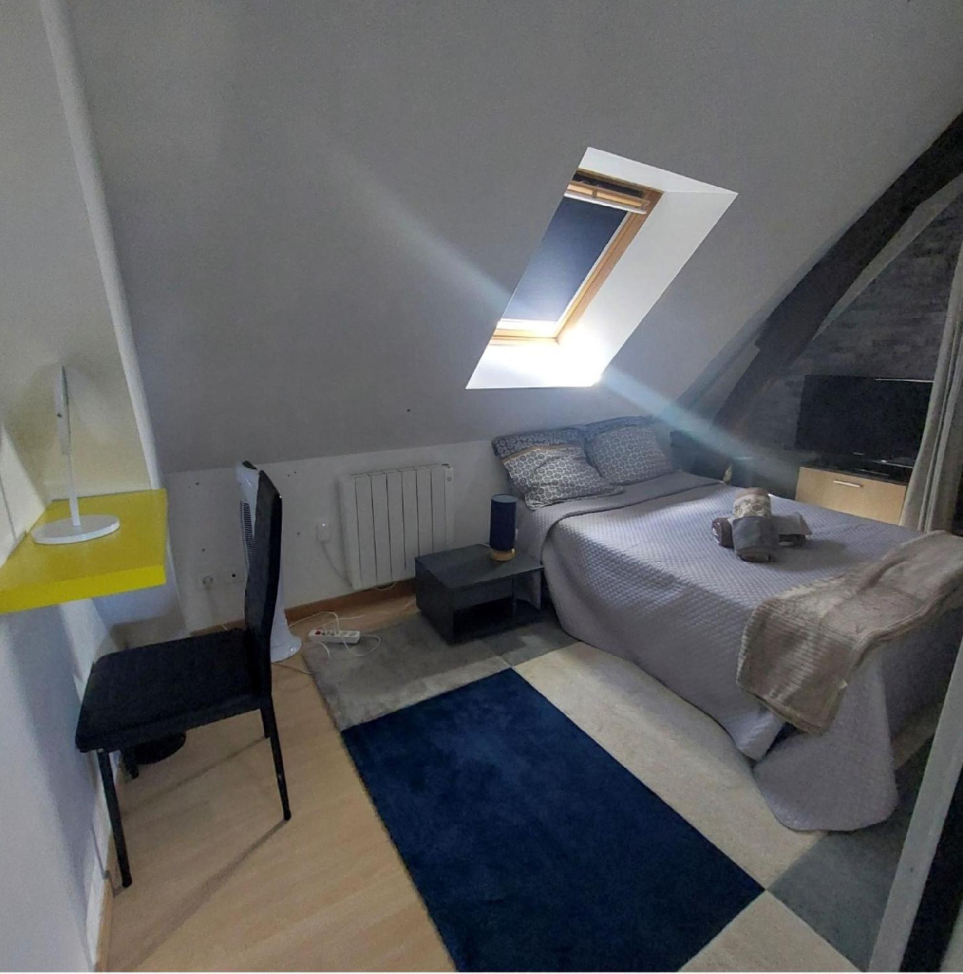 logement campagnard charmant, fonctionnel, cour privée avec WiFi Tauxigny Exterior foto